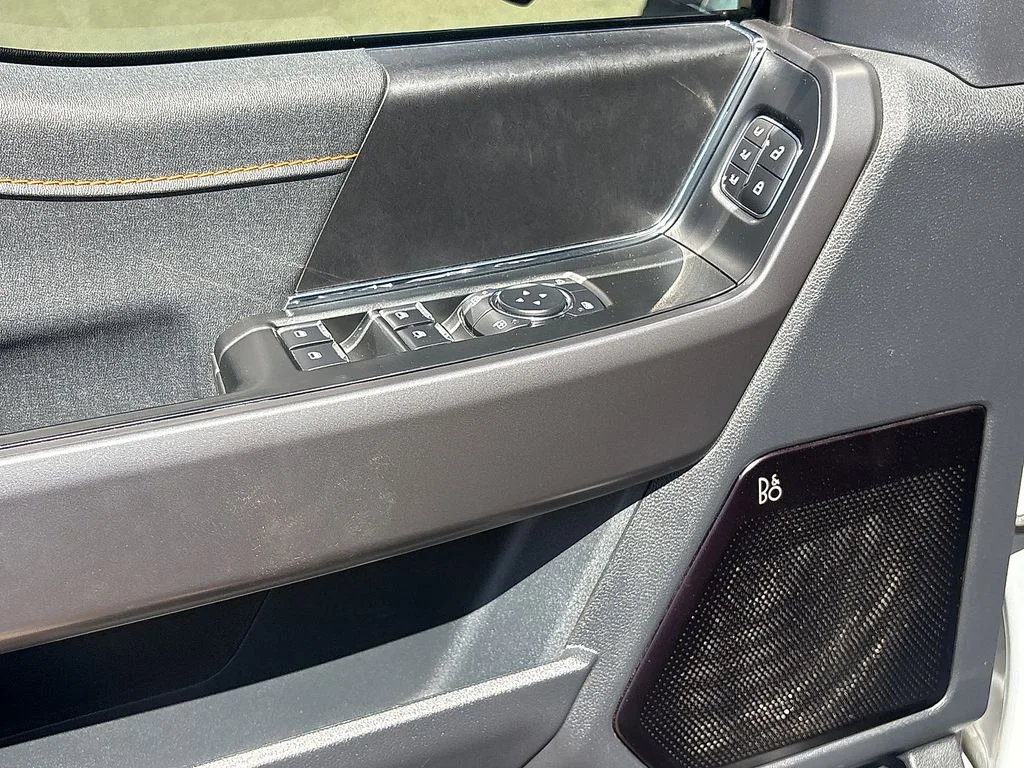 Used 2025 White Ford Tremor image 18