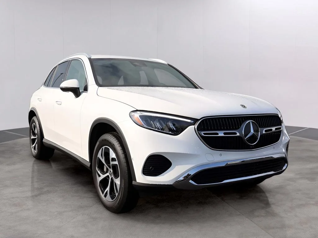 Used 2025 Polar White Mercedes-Benz GLC 350e image 7