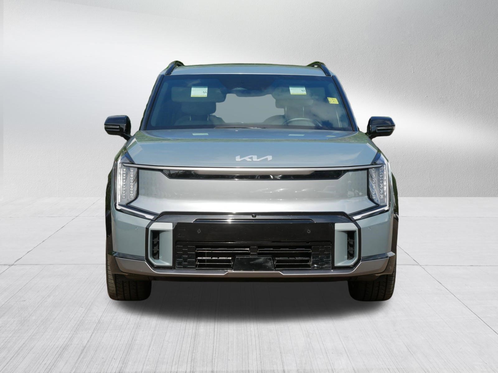 Used 2024 Kia EV9 GT-Line with VIN KNDAEFS59R6019660 for sale in Inver Grove Heights, MN