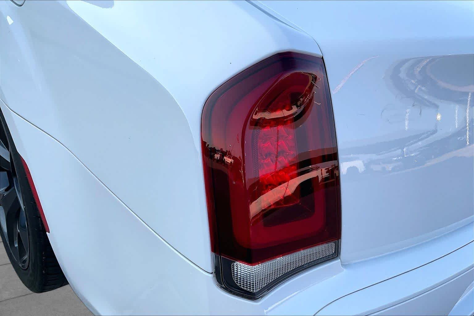 Used 2021 Bright White Clearcoat Chrysler Touring image 26