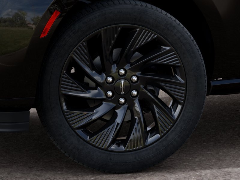 New 2027 Infinite Black Metallic Clearcoat Lincoln Reserve L image 19
