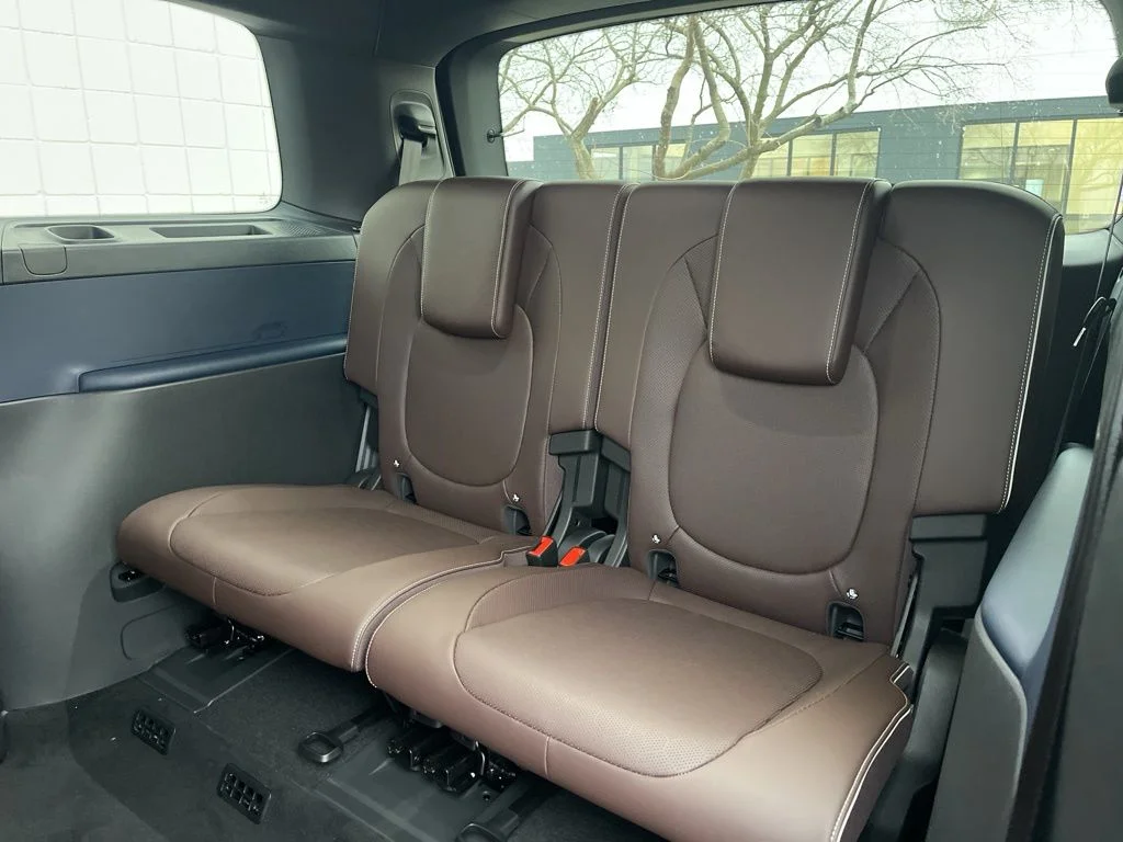 New 2025 Deep Black Pearl Volkswagen Pro image 21