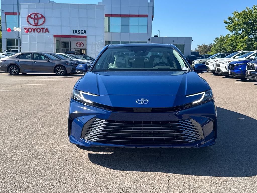2026 Toyota Camry XLE - Photo 2