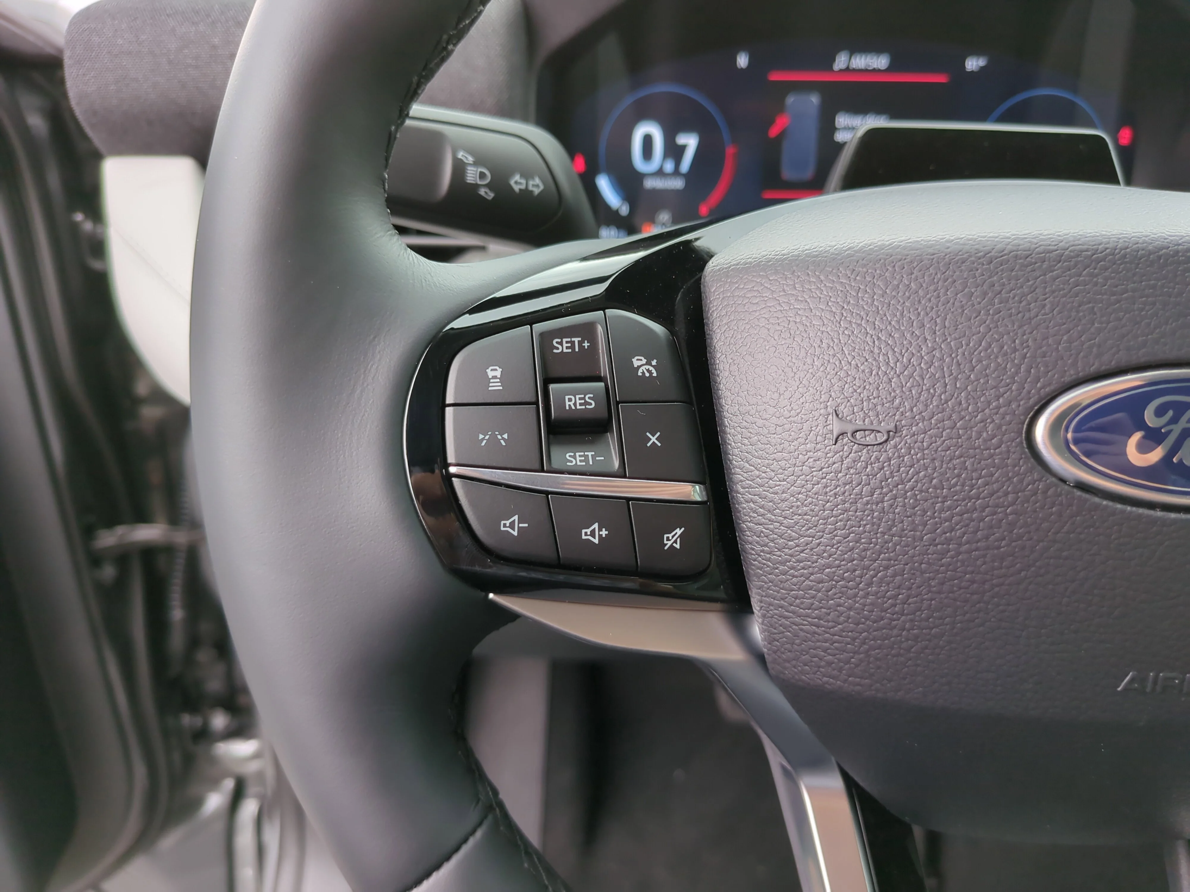 New 2026 Carbonized Gray Metallic Ford Platinum™ image 29
