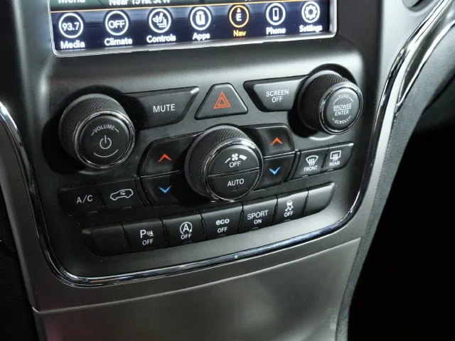 Used 2018 White Jeep Limited image 20