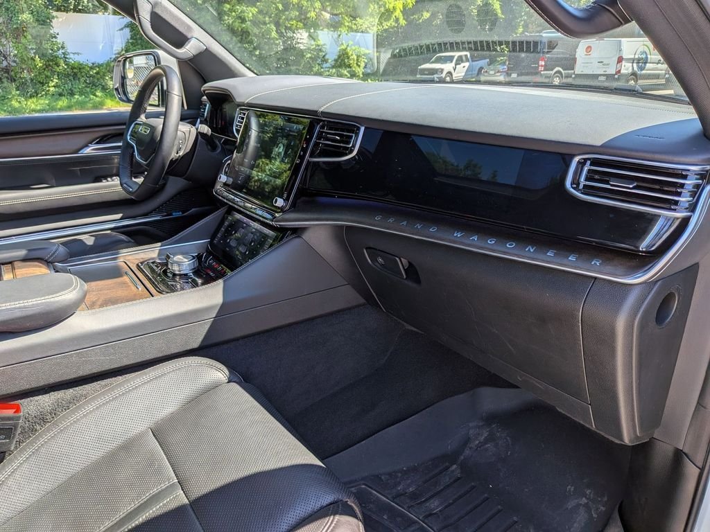 Used 2022 White Jeep Series I image 36