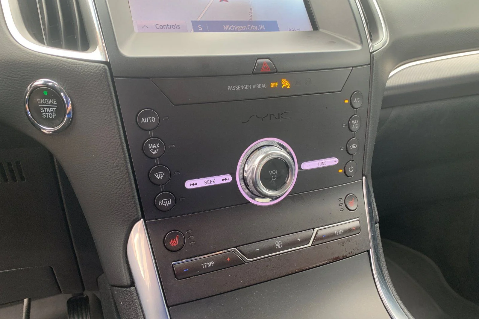Used 2020 White Ford Titanium image 26