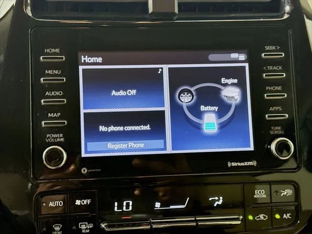 Certified Used 2022 WIND CHILL PEARL Toyota  image 16