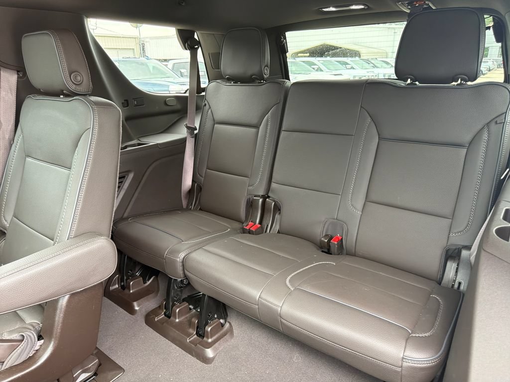 2023 GMC Yukon Denali - Photo 36