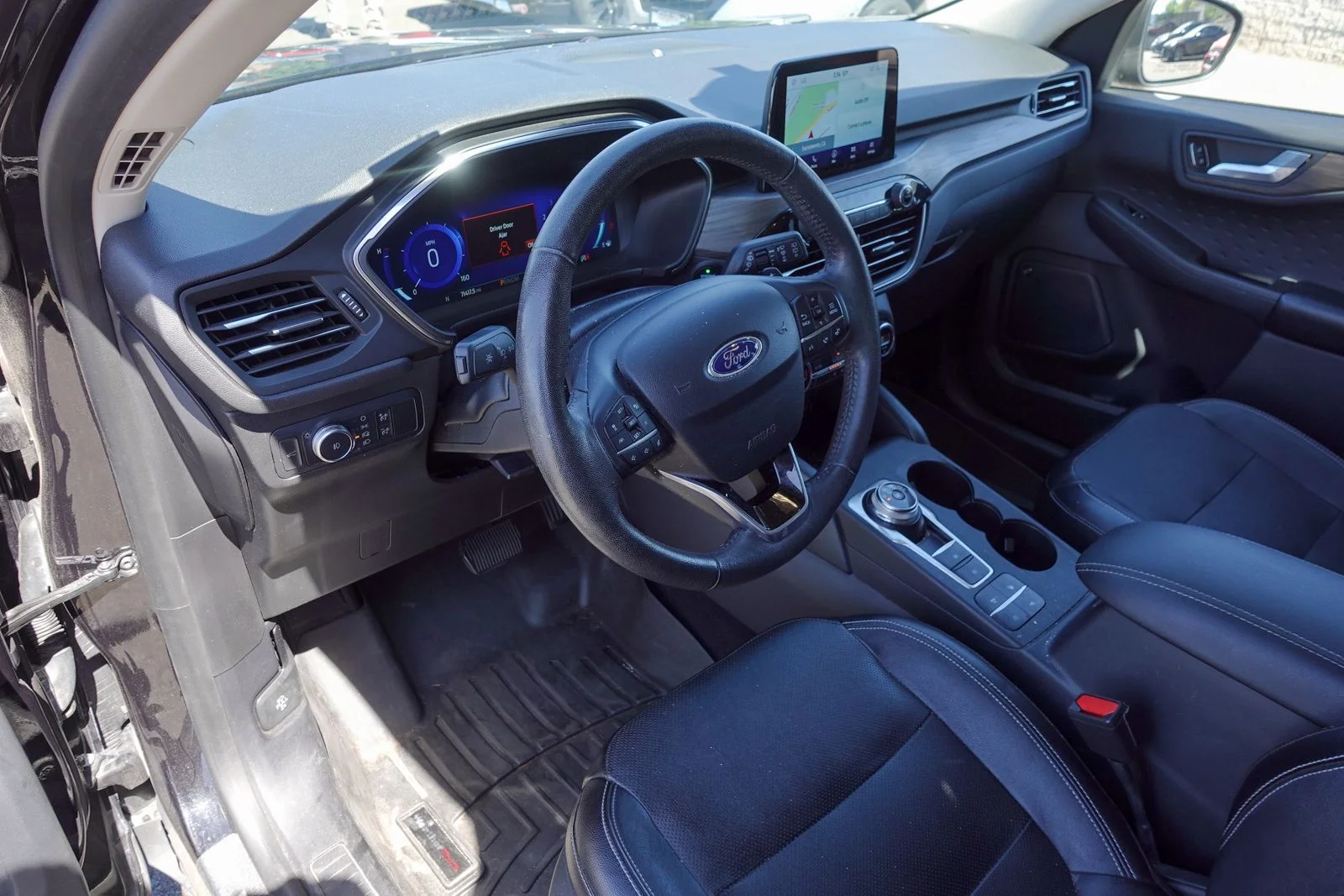 Used 2020 Black Metallic Ford Titanium image 9