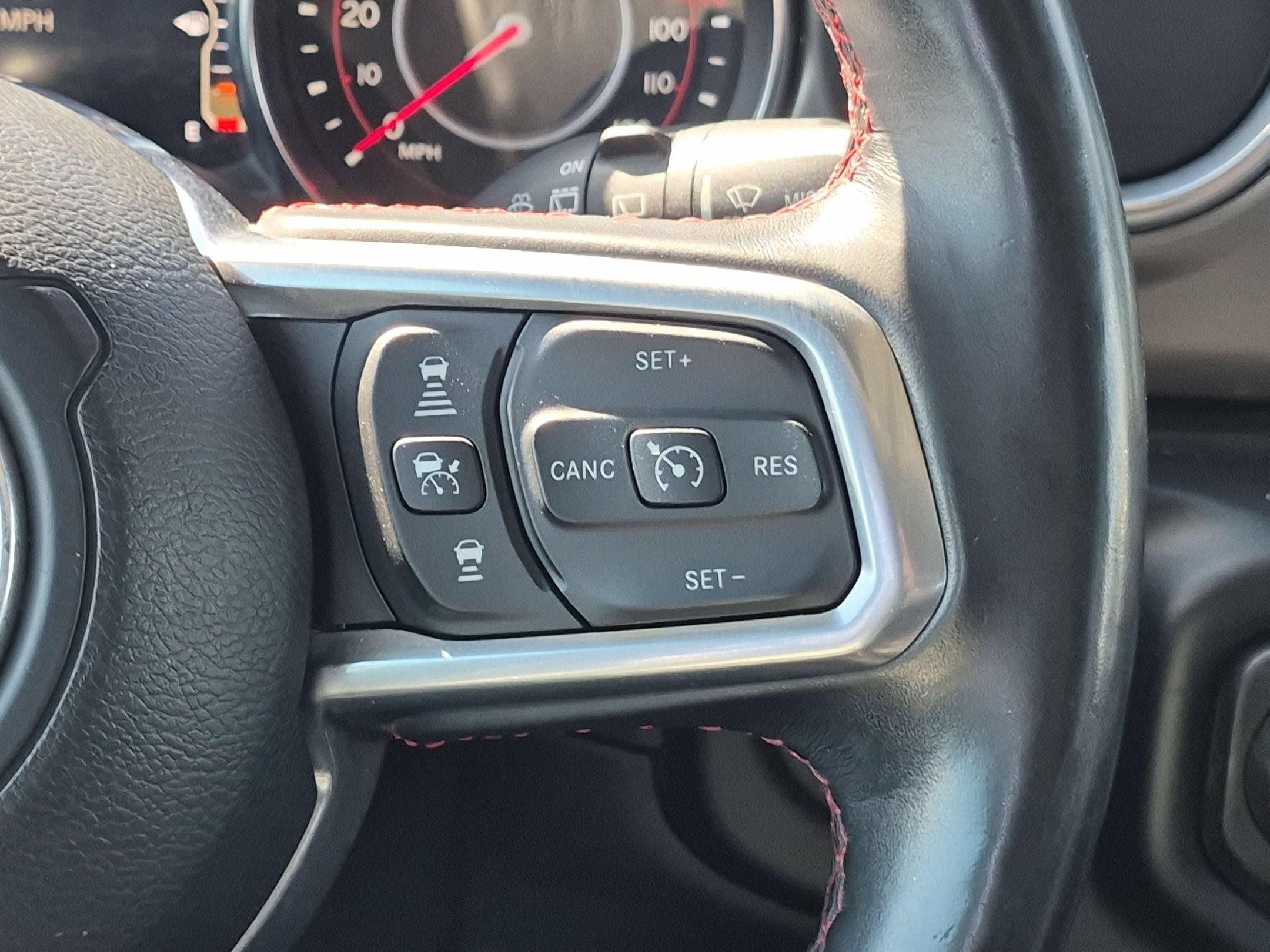 Used 2019 Bikini Pearlcoat Jeep Rubicon image 19