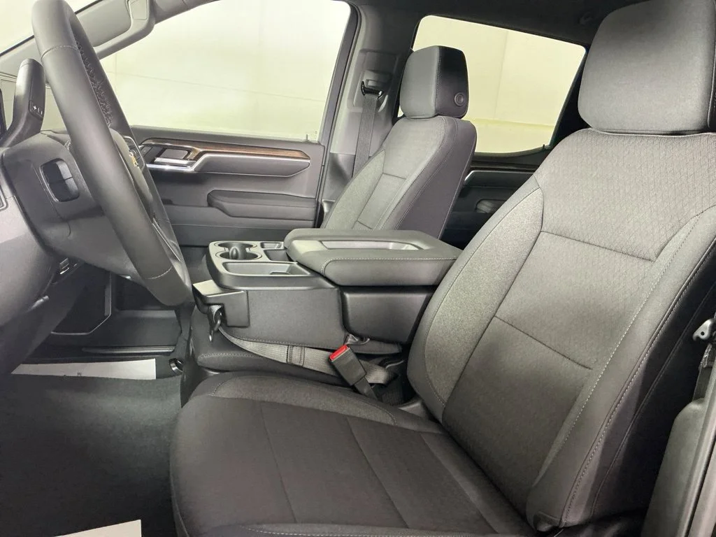 New 2026 Black Chevrolet LT image 4