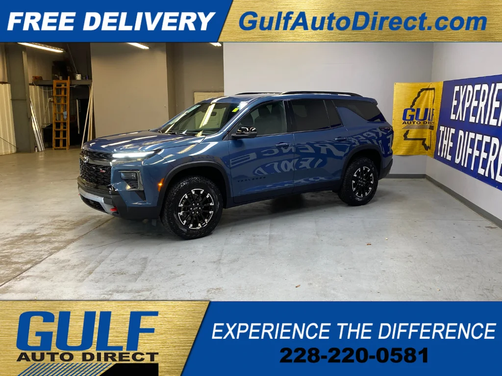 Used 2026 Blue Chevrolet Z71 image 5