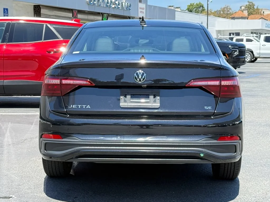 Used 2024 Black Volkswagen SE image 8