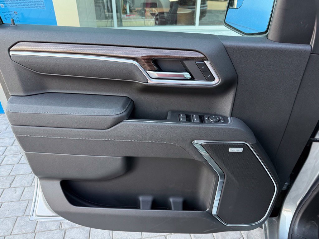 New 2026 Sterling Gray Metallic Chevrolet RST image 31