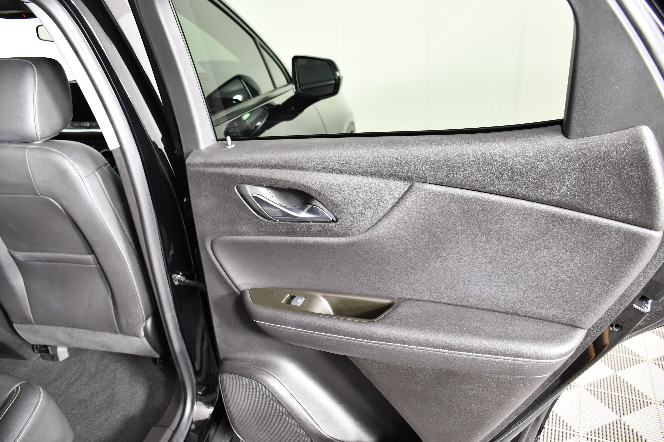 Used 2023 Black Chevrolet LT image 43