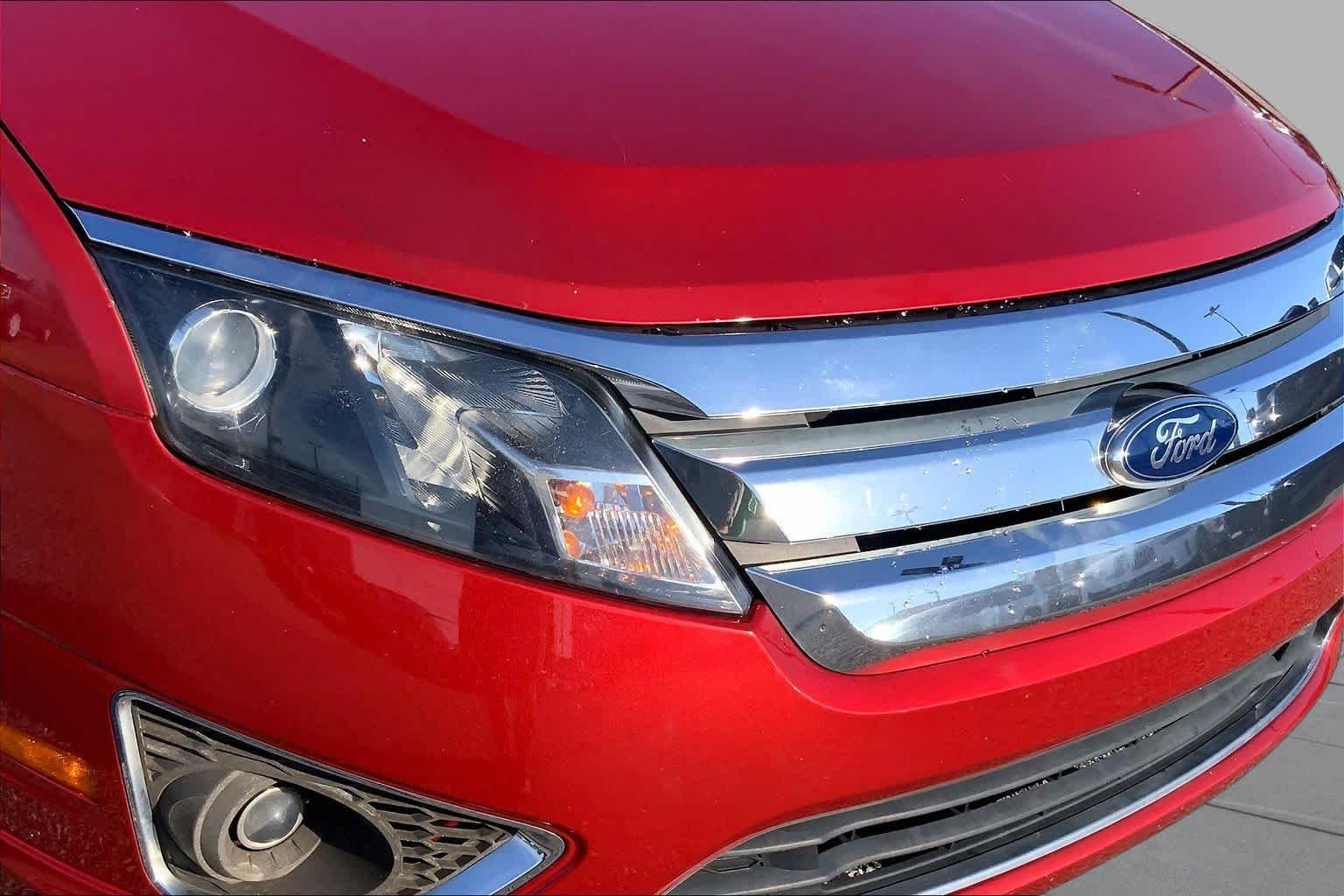 Used 2011 Red Candy Metallic Tinted Ford SEL image 27