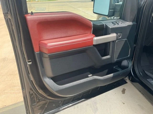 Used 2018 Black Ford Platinum image 5