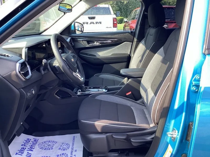 New 2026 Marina Blue Metallic Chevrolet LT image 25