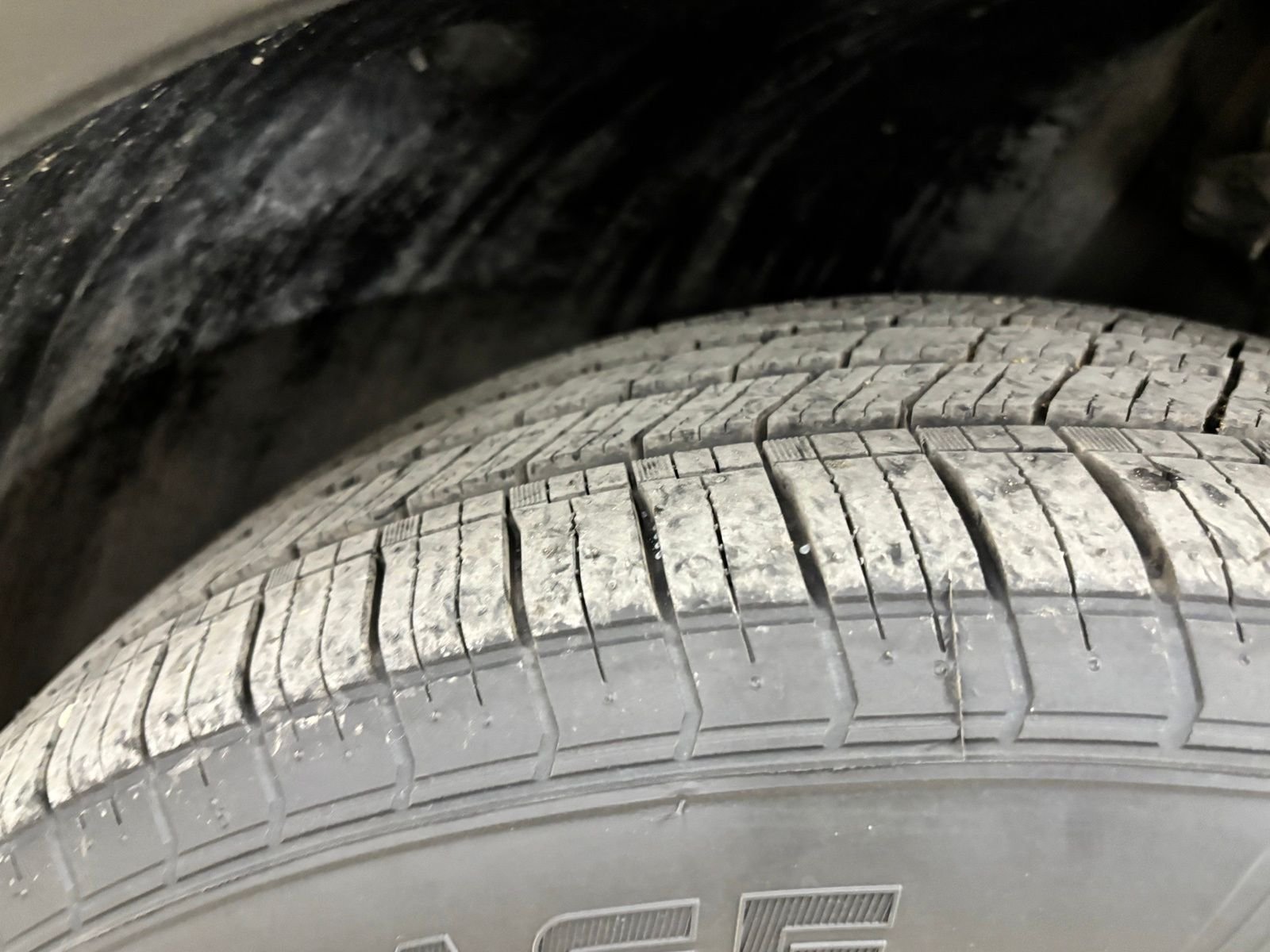Used 2023 Gray Hyundai SEL image 11
