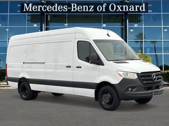 2025 Mercedes-Benz Sprinter 3500 170 WB HO High Roof's photo