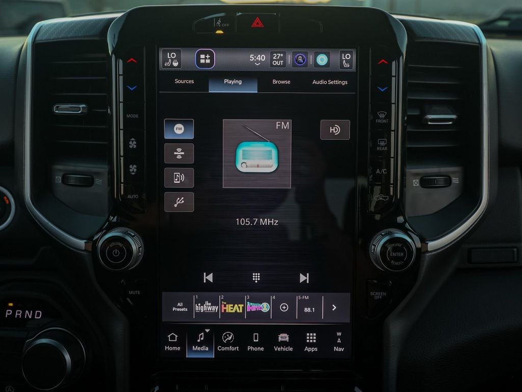 New 2026 Bright White Clear-Coat Exterior Paint RAM Big Horn/Lone Star image 27