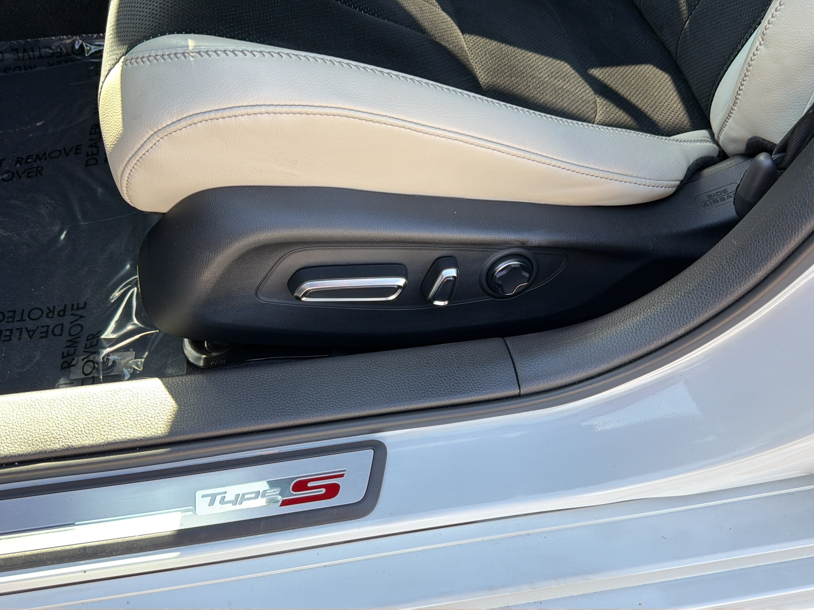 Used 2025  Acura Type S image 34