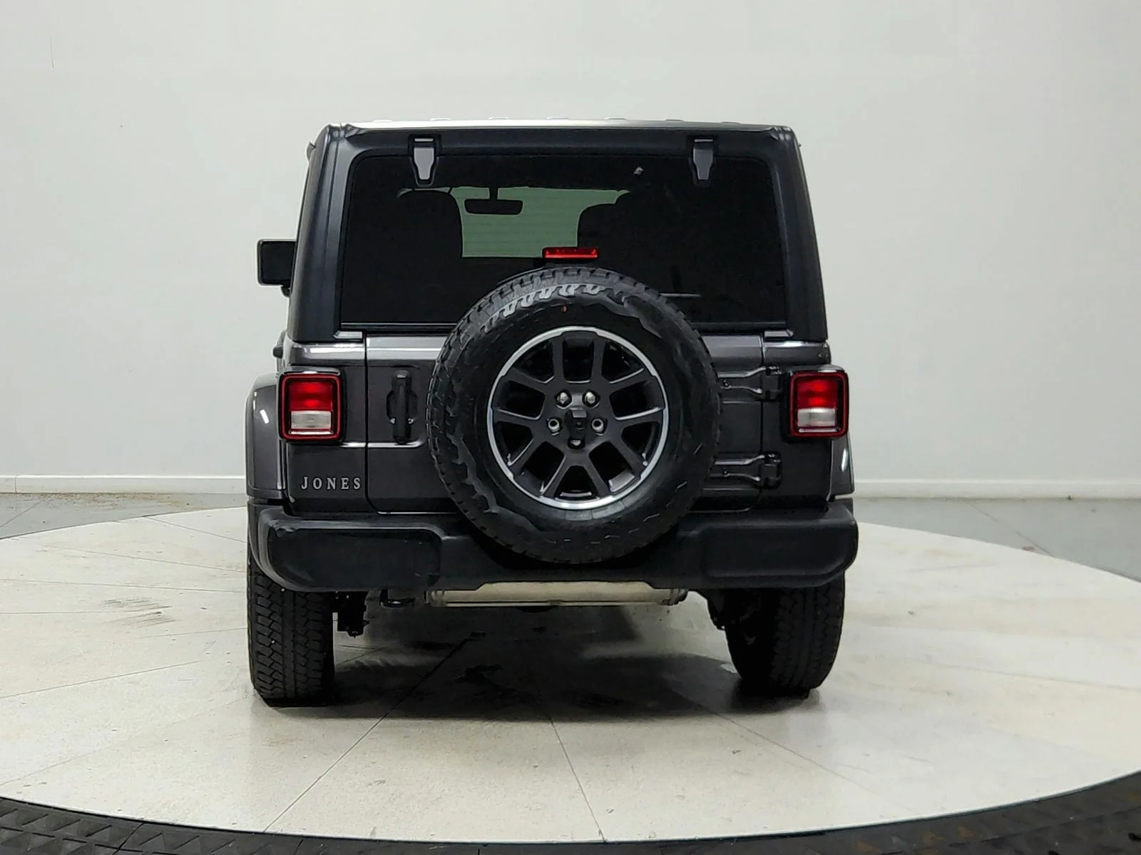 Used 2021 Gray Jeep Unlimited Sport image 7