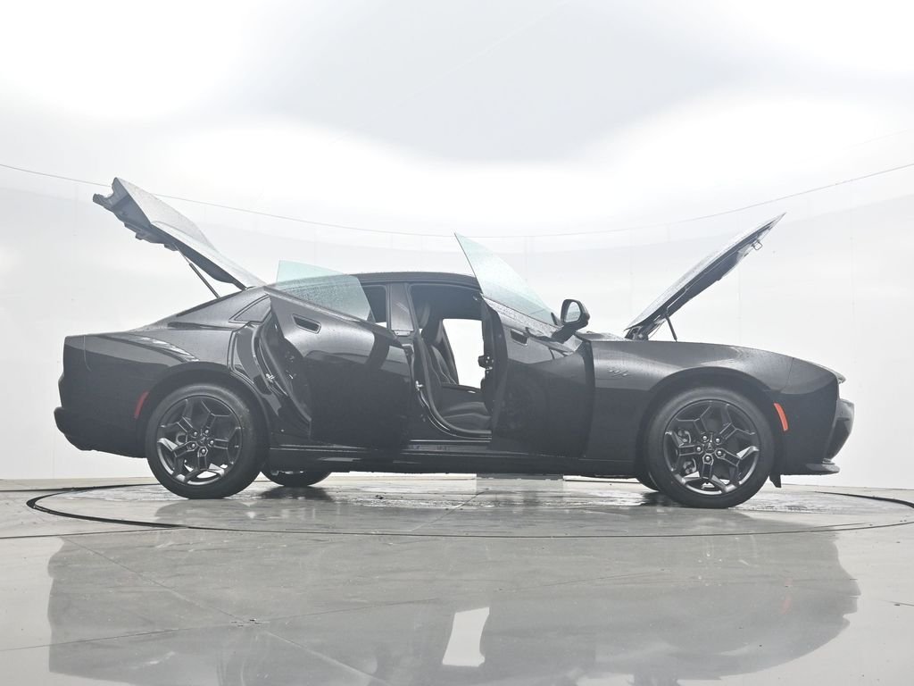 New 2026 Diamond Black Crystal Pearlcoat Dodge R/T image 48