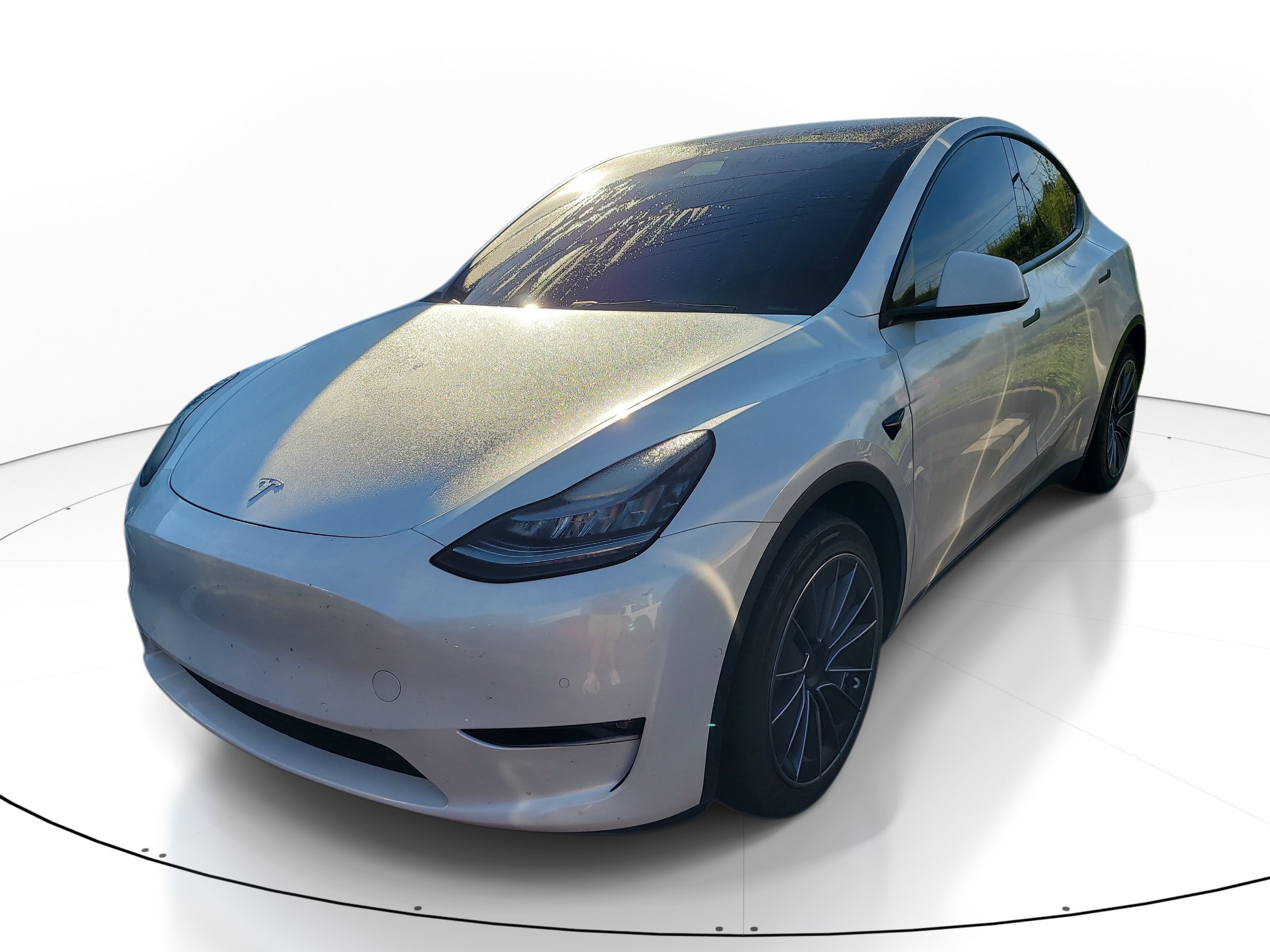 Used 2021  Tesla Standard Range image 3