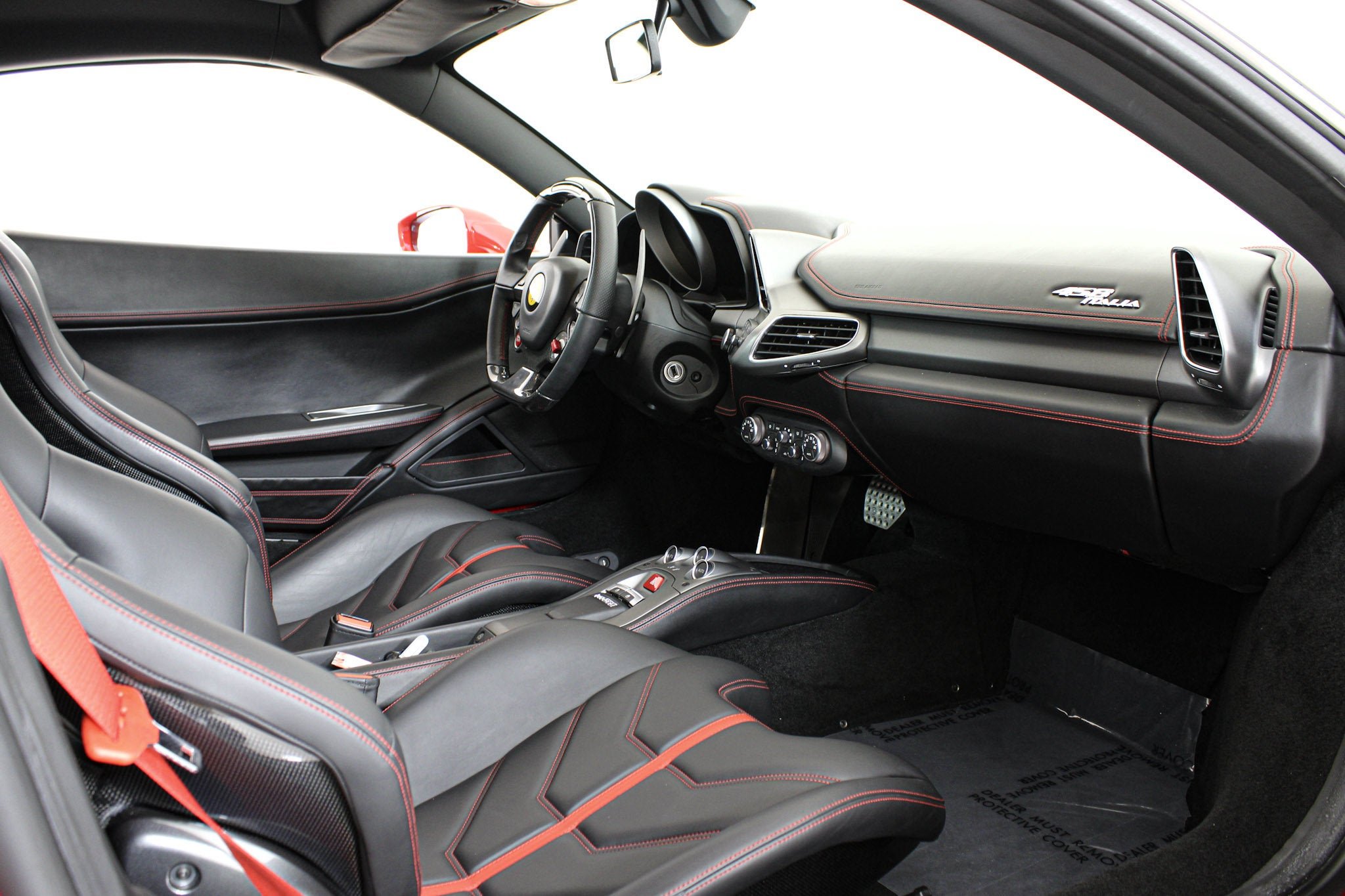 Used 2015 Red Ferrari  image 22