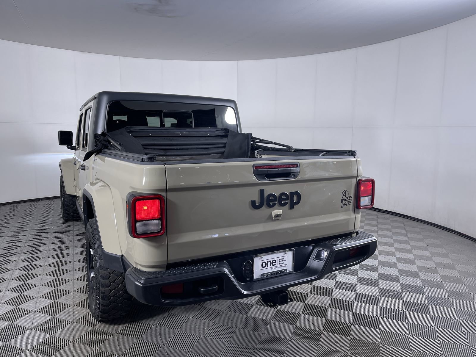 Used 2022 Limited Edition Gobi Clearcoat Jeep Willys image 23