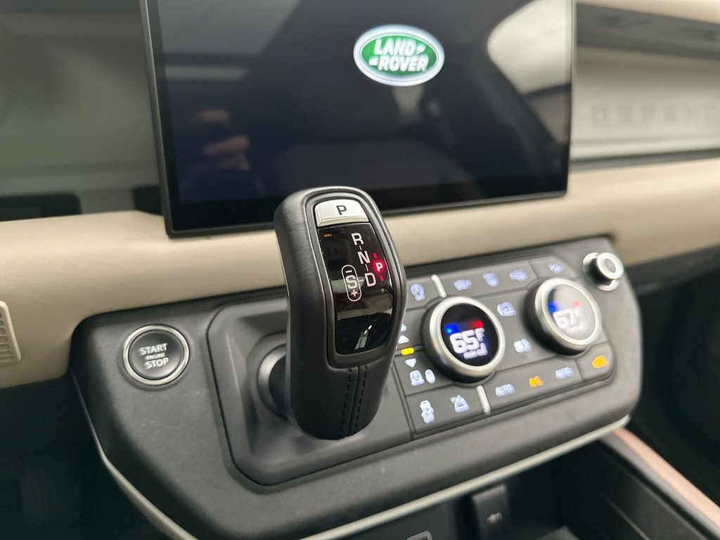 Used 2024 Santorini Black Metallic Land Rover S image 24