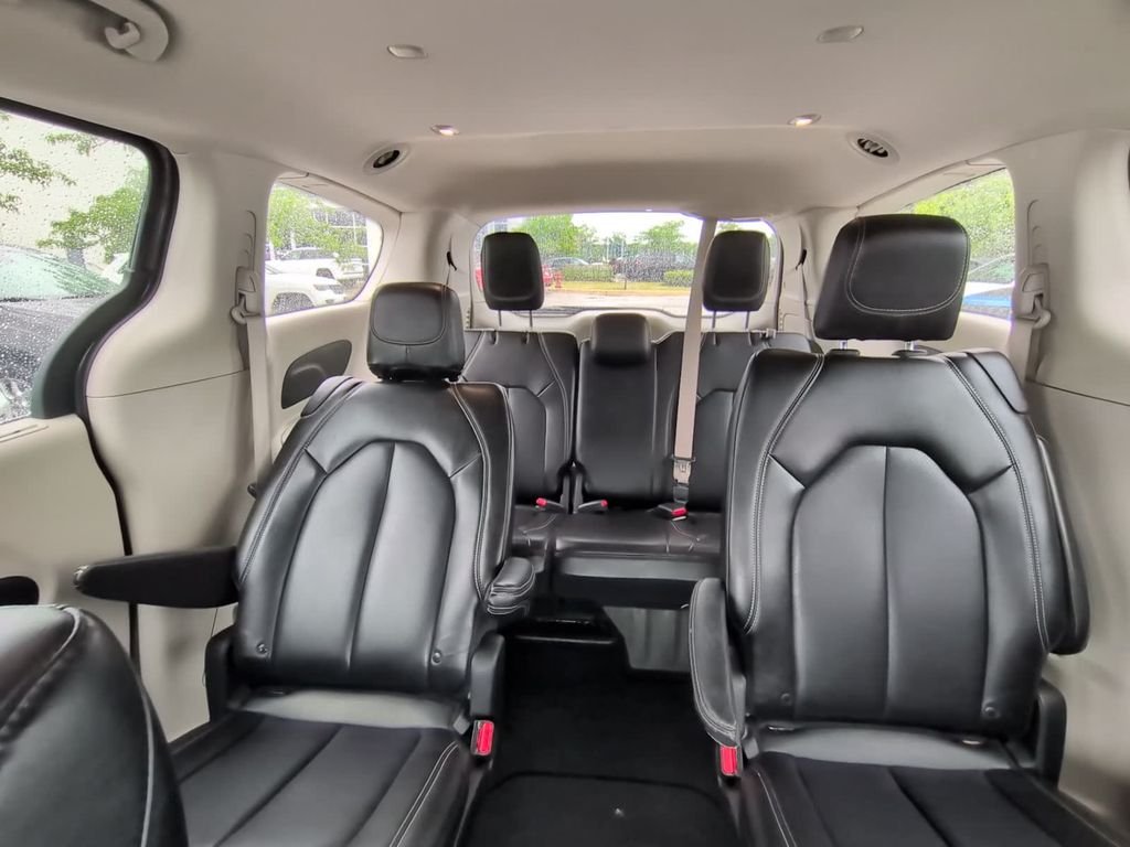 Used 2023 White Chrysler Touring L image 12
