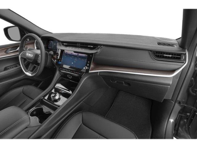 New 2026 Diamond Black Crystal Pearlcoat Jeep Limited image 10