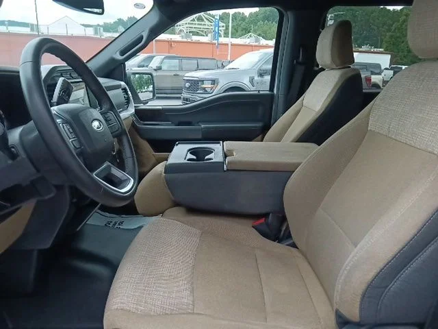 Certified Used 2023 Oxford White Ford XLT image 15