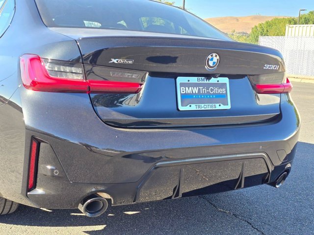 New 2026 Black Sapphire Metallic BMW 330i NA xDrive image 7