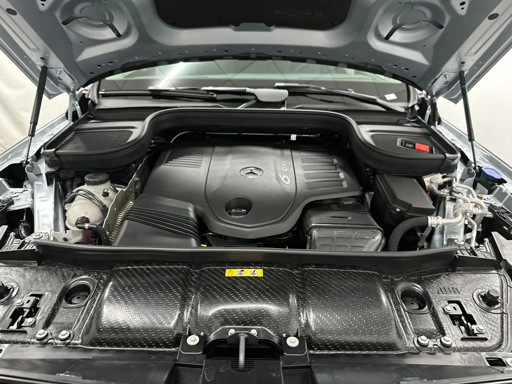 New 2026 Silver Mercedes-Benz GLS 450 image 12