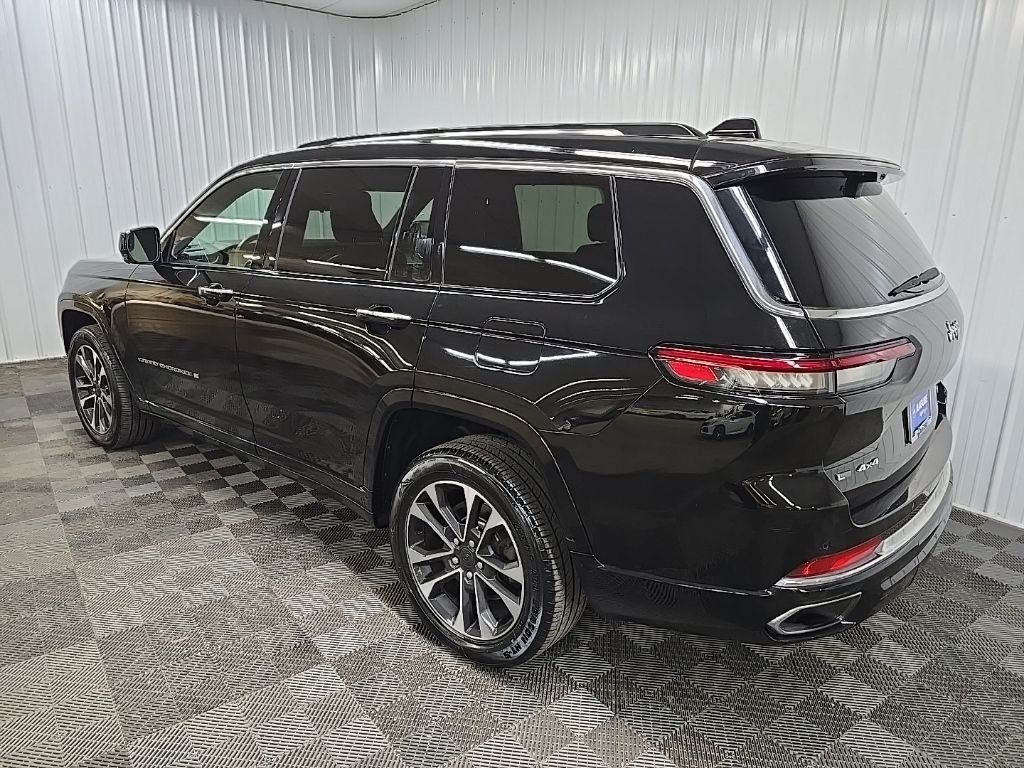 Used 2021 Black Jeep Overland image 9