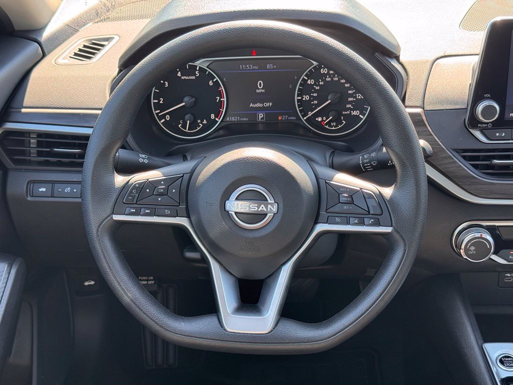 Used 2025 Gray Nissan 2.5 SV image 19
