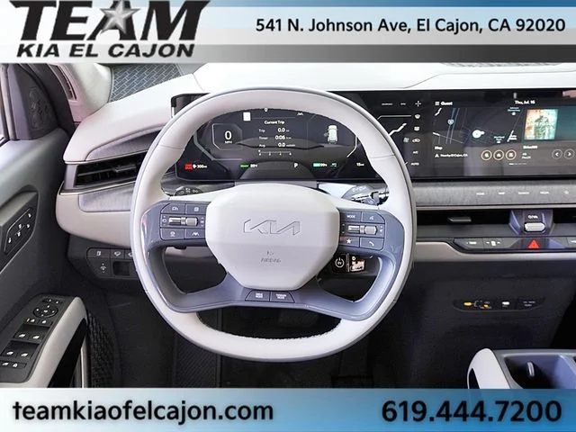 New 2026 Black Kia Wind image 26