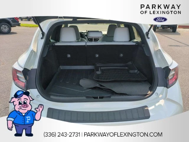 Used 2019 White Toyota XSE image 29