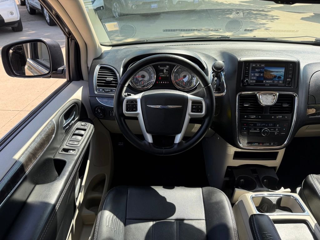 Used 2014 Chrysler Town & Country Touring with VIN 2C4RC1BG4ER441190 for sale in Boulder, CO