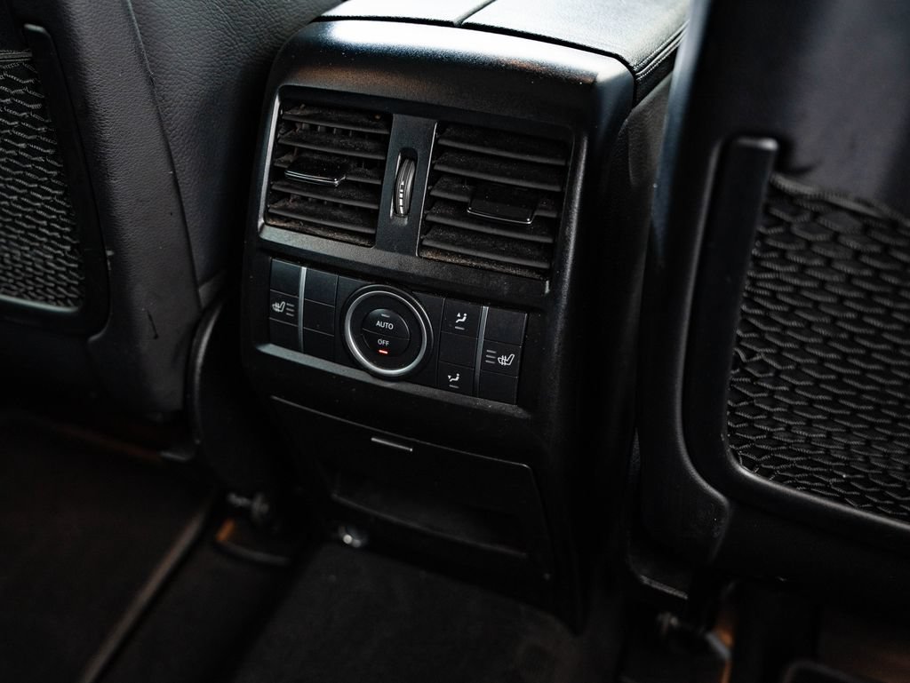 Used 2019 Black Mercedes-Benz GLE 43 AMG® image 36