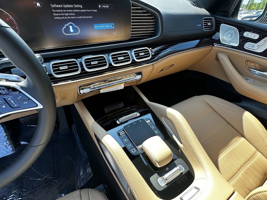 New 2026 MANUFAKTUR Moonlight White Metallic Mercedes-Benz GLE 450 image 29