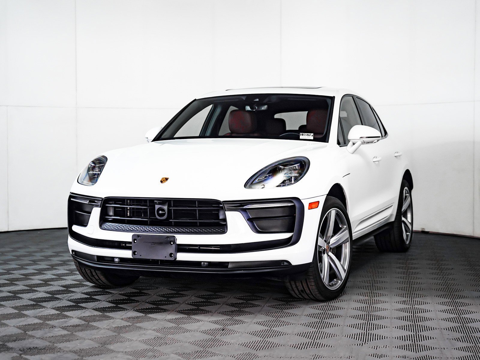 2024 Porsche Macan Base