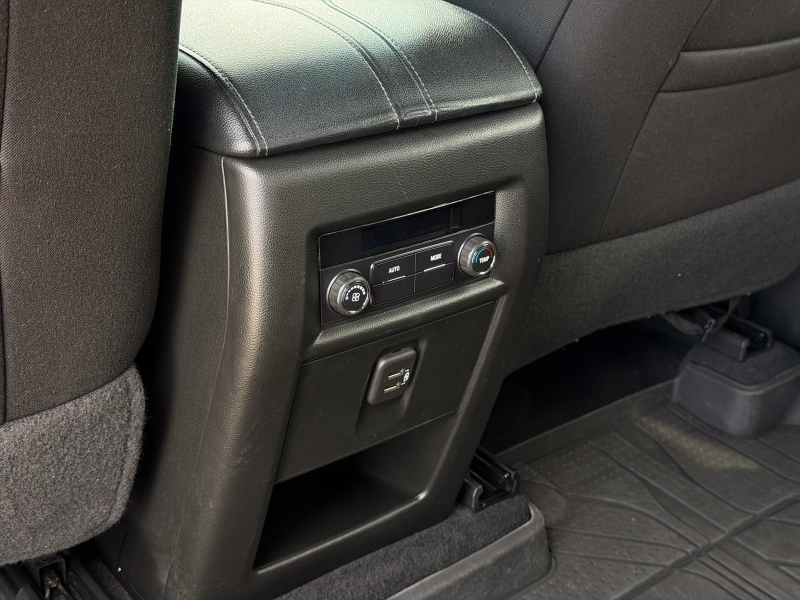 Used 2023 Iridescent Pearl Tricoat Chevrolet LT image 28