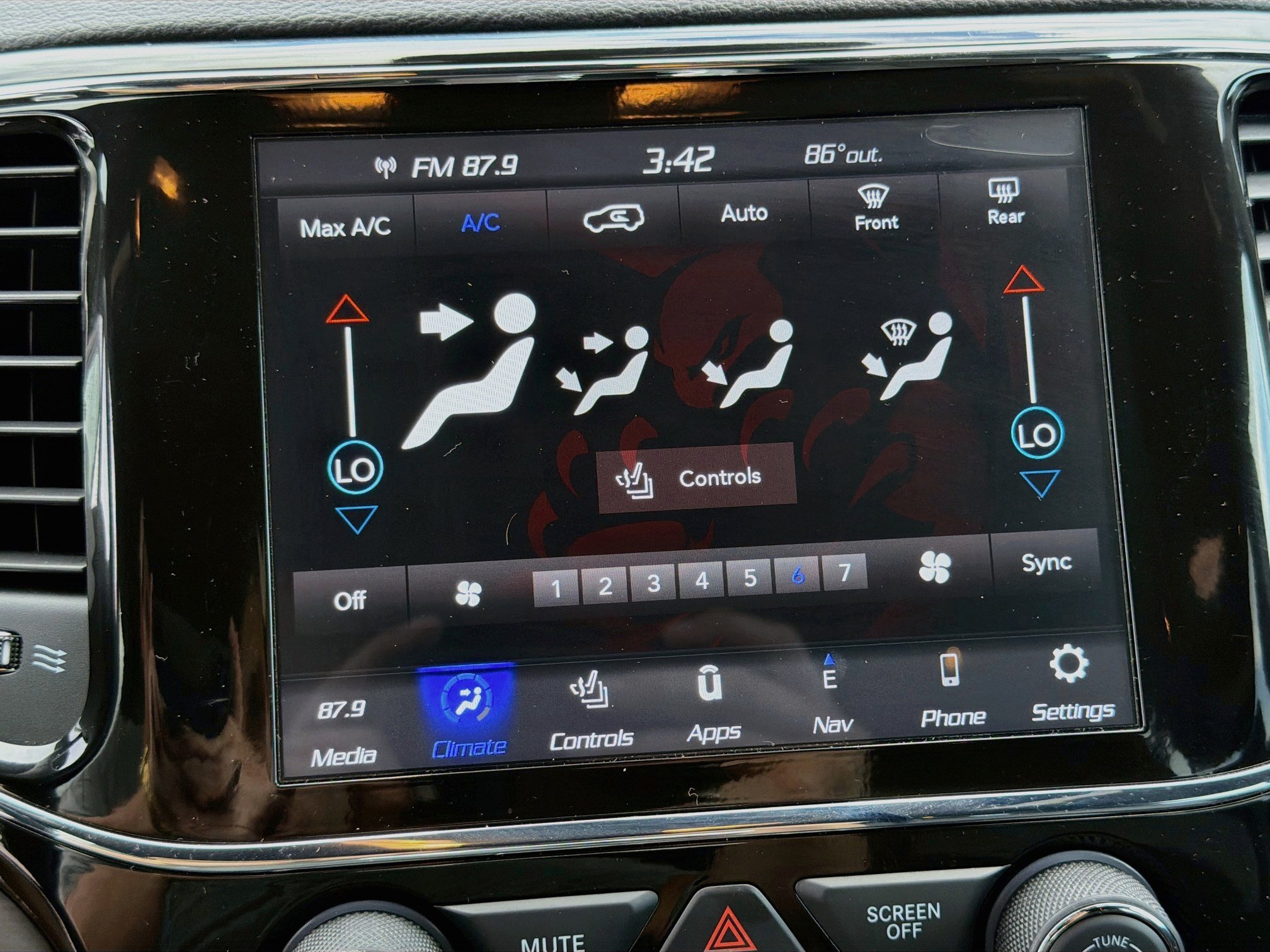 Used 2022 Velvet Red Pearlcoat Jeep Laredo X image 33