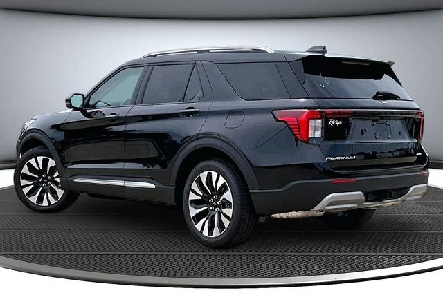 New 2026 Black Ford Platinum image 3