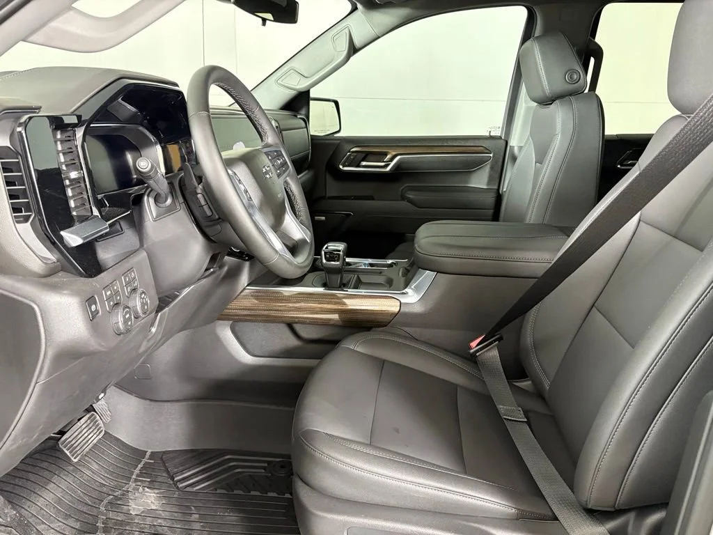 New 2026 Sterling Gray Metallic Chevrolet RST image 26